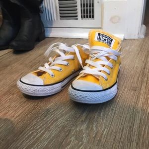 Yellow converse